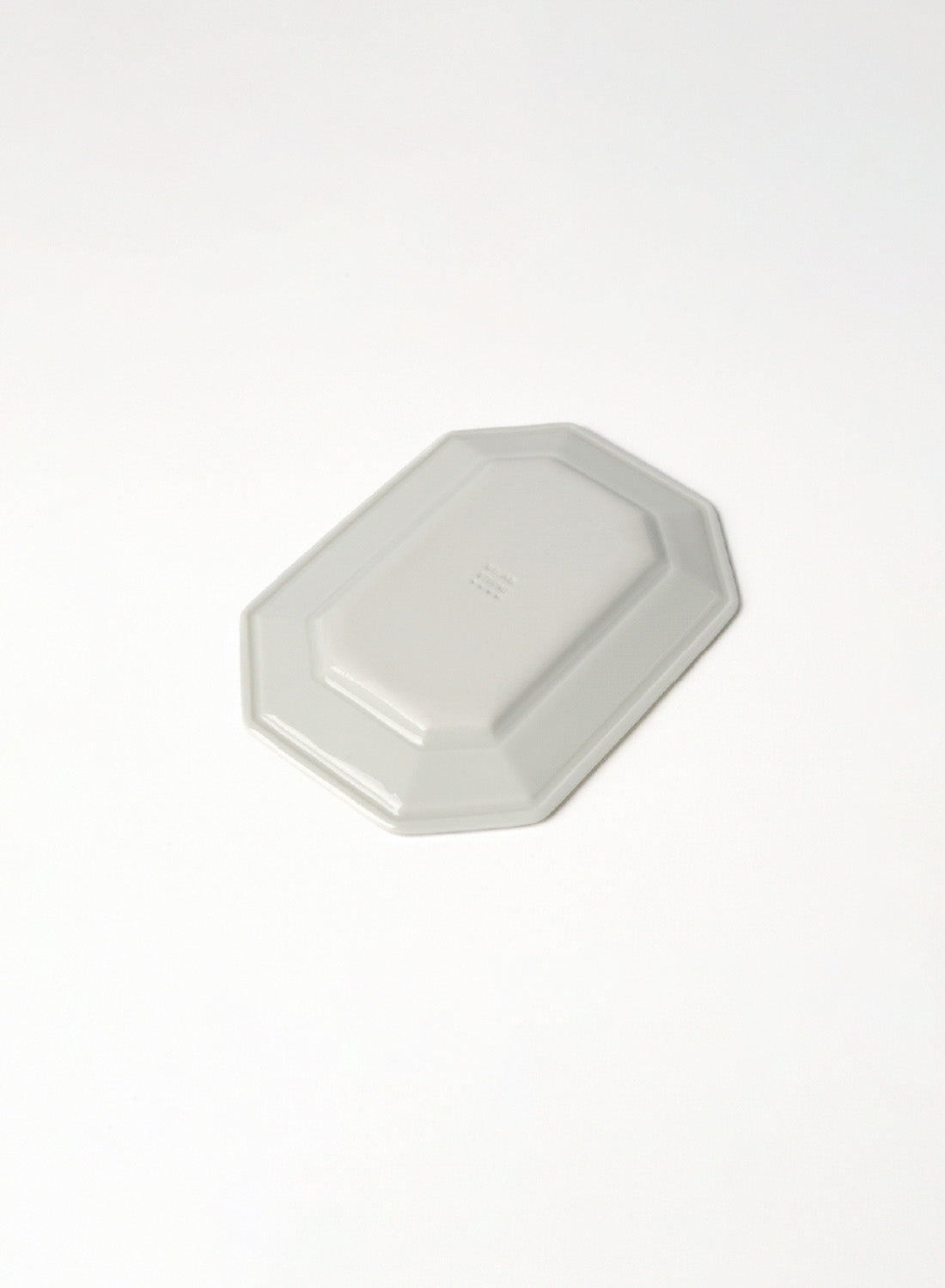 Mujagi Gloss Milk Polygon Plate, large