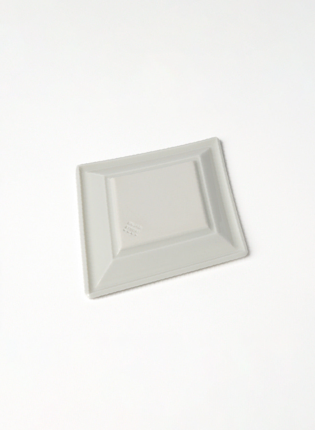 Mujagi Gloss Milk Dia Plate, large