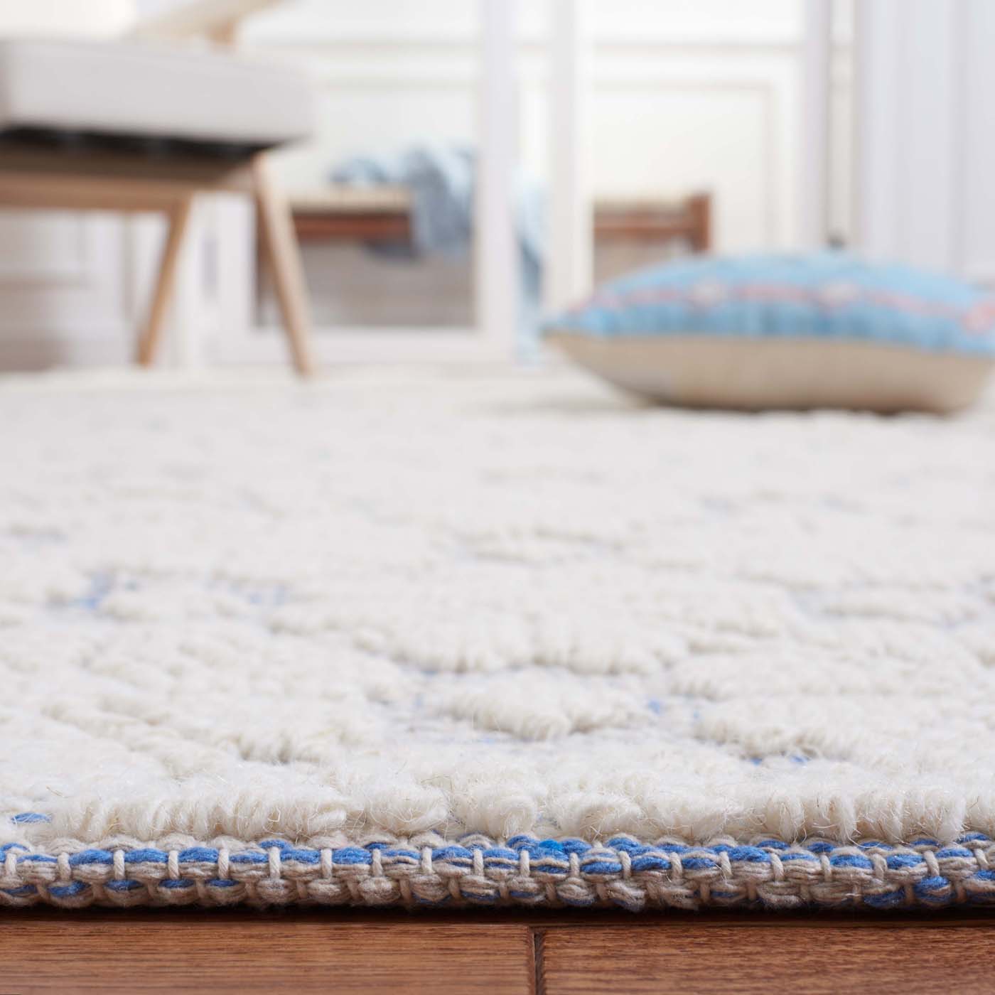 Safavieh Vermont 303 Rug, VRM303