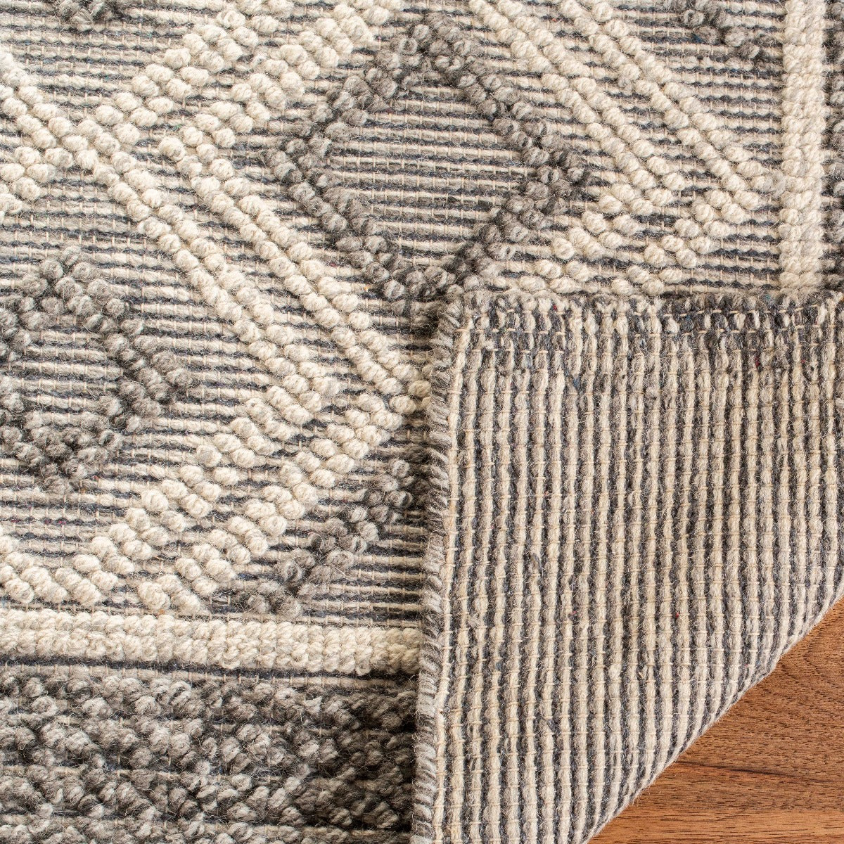 Safavieh Vermont 212 Rug, VRM212